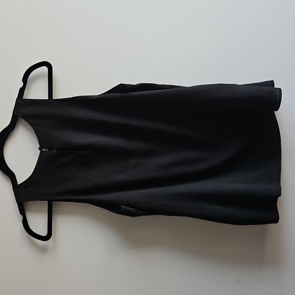 2/$20 Rock & Shine - Elegant Black Sleeveless Top - Size Medium - Picture 5 of 6